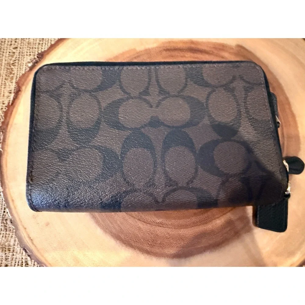 Coach Medium Id Zip Wallet In‎ Signature Canvas Black & Brown New 228$